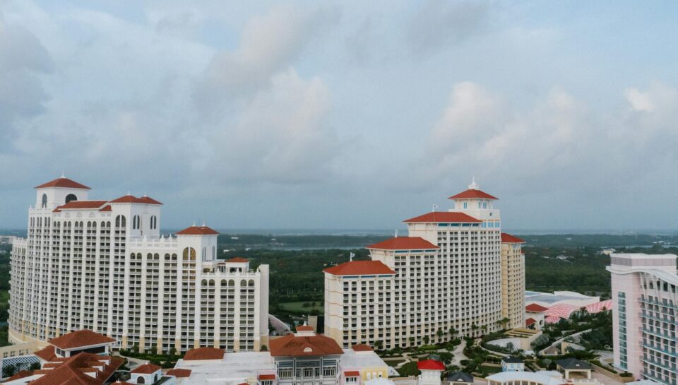 luxurious hotel and resort in the bahamas